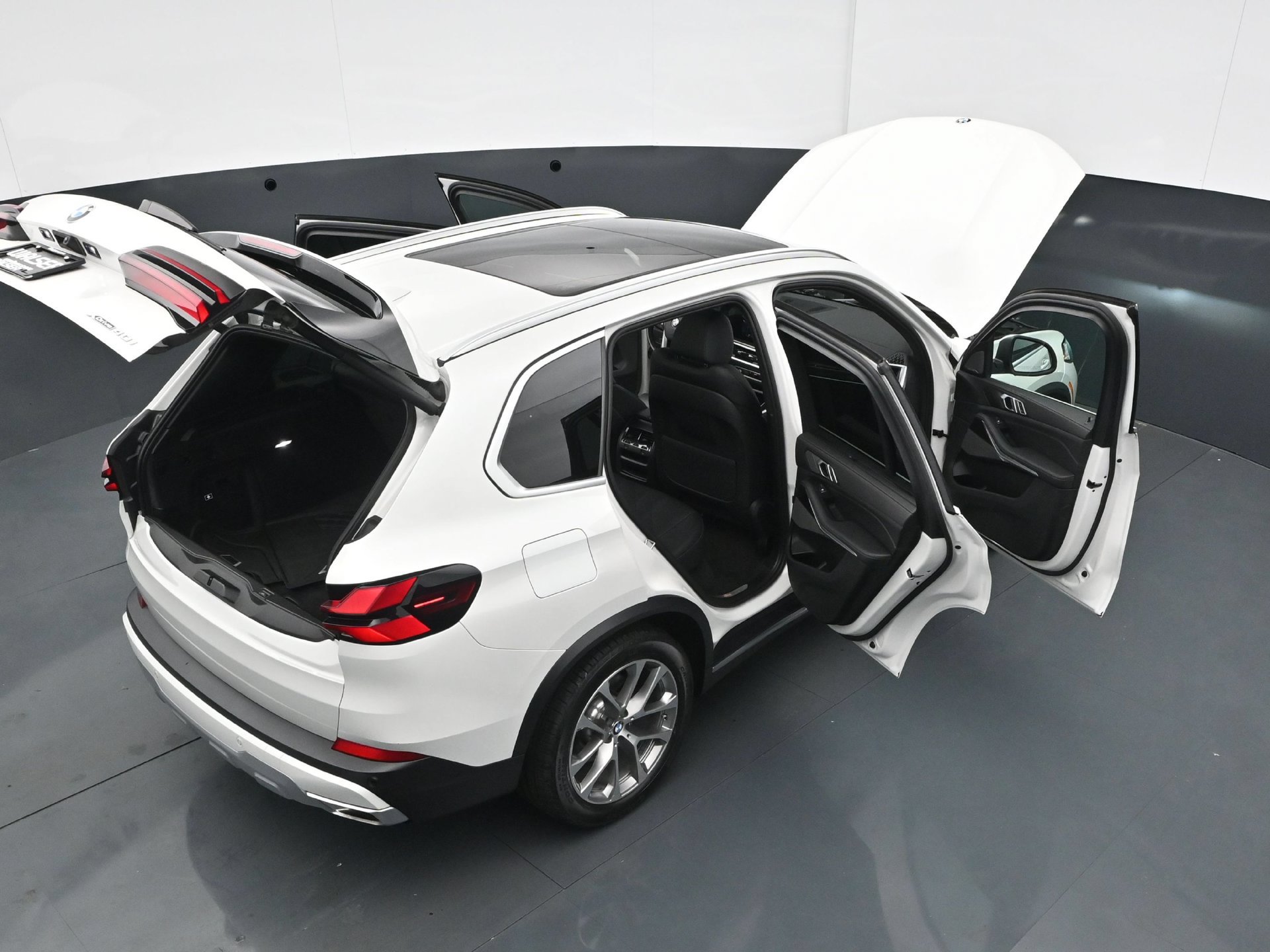 Used 2024 BMW X5 xDrive40i AWD/4WD image 43