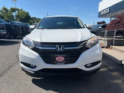 Used 2018 Honda HR-V EX image 8
