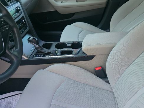Used 2016 Hyundai Sonata SE FWD image 9