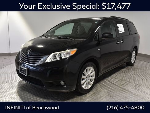 Used 2016 Toyota Sienna XLE image 1