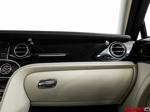 Used 2020 Bentley Mulsanne image 26