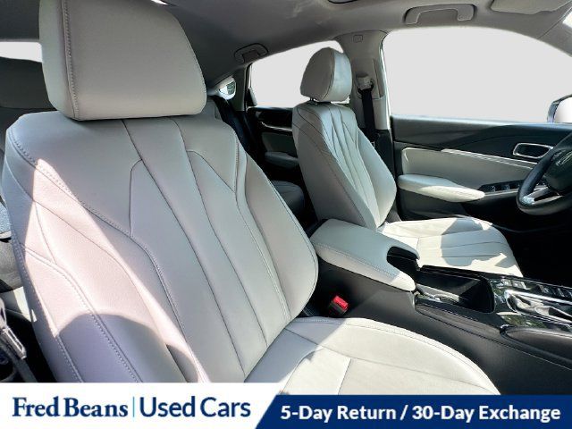 Certified 2025 Acura Integra FWD image 33