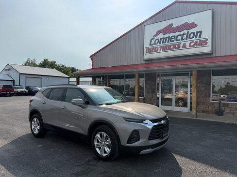 Used 2021 Chevrolet Blazer LT AWD/4WD image 2