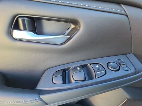 Used 2025 Nissan Sentra SV w/ All-Weather Package FWD image 21