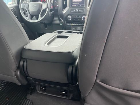 Used 2022 Chevrolet Silverado 1500 Custom Trail Boss image 28