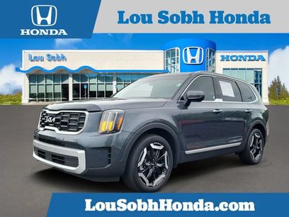Used 2024 Kia Telluride S w/ S Sunroof Package