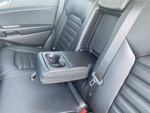 Certified 2024 Ford Edge SEL image 18