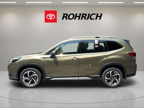 Used 2024 Subaru Forester Touring AWD/4WD image 9