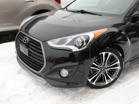 Used 2016 Hyundai Veloster Turbo w/ Option Group 04 image 2