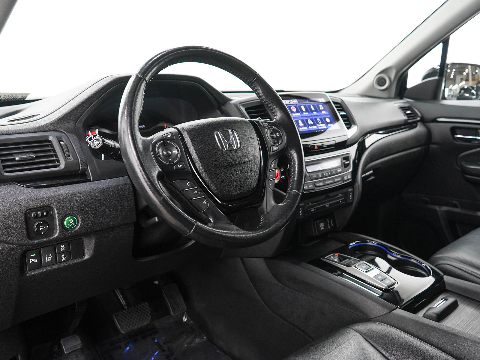 Used 2017 Honda Pilot Touring image 28