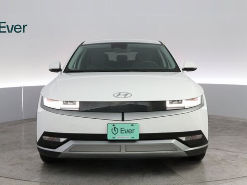 Used 2024 Hyundai Ioniq 5 SEL image 3