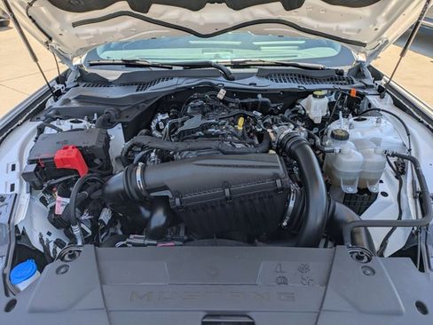 Used 2025 Ford Mustang Coupe RWD image 20