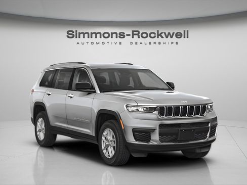 Used 2024 Jeep Grand Cherokee L Laredo w/ Luxury Tech Group I AWD/4WD image 9