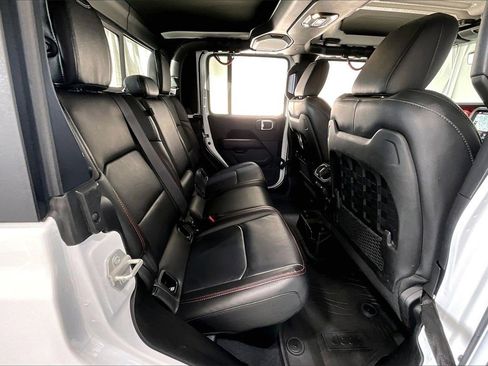 Used 2023 Jeep Gladiator Rubicon w/ Cold Weather Group image 20