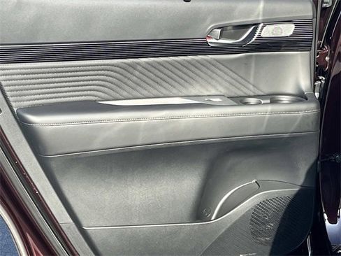 Used 2024 Hyundai Palisade Calligraphy image 22