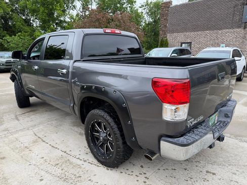 Used 2013 Toyota Tundra 4x4 CrewMax w/ SR5 Pkg image 6