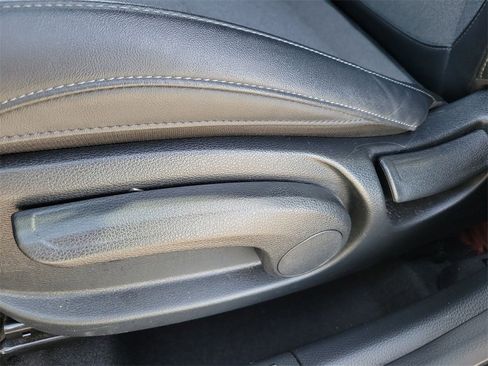 Used 2025 Kia Seltos S image 17