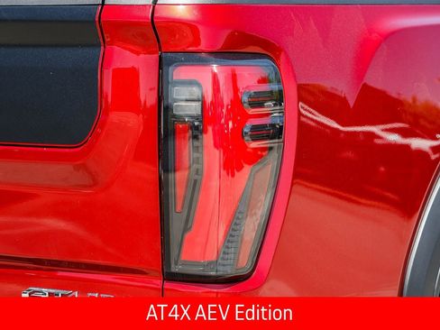 Used 2024 GMC Sierra 2500 AT4X w/ AT4X AEV Edition image 8