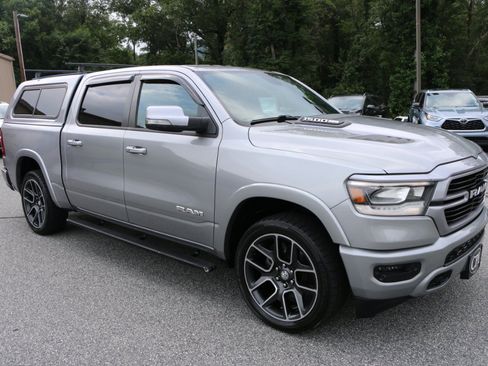 Used 2019 RAM 1500 Laramie AWD/4WD image 10