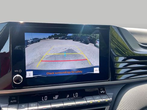 Used 2025 Toyota Camry SE FWD image 26