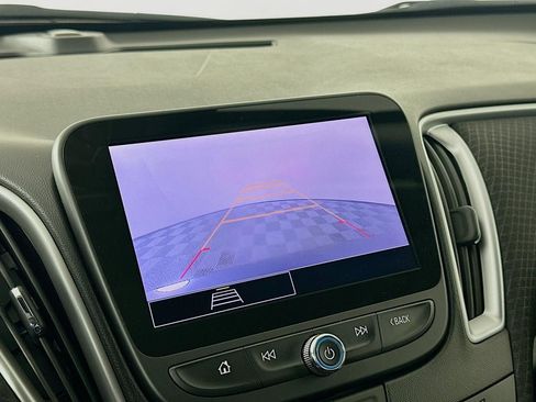 Used 2023 Chevrolet Malibu LT image 39