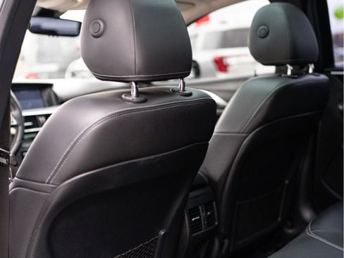 Used 2019 INFINITI QX30 AWD image 9