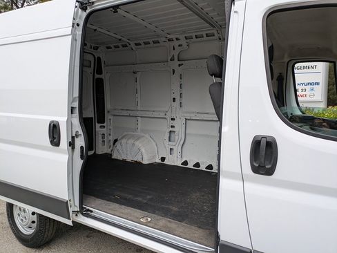 Used 2017 RAM ProMaster 1500 image 25