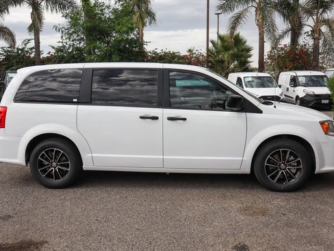 Used 2019 Dodge Grand Caravan SE image 10
