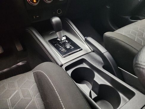 Used 2020 Mitsubishi Outlander Sport ES FWD image 26