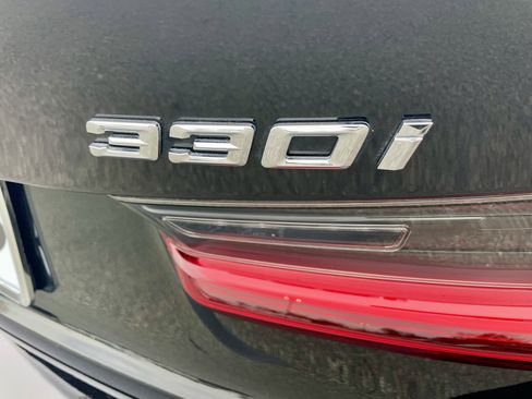 Used 2023 BMW 330i xDrive 330i xDrive w/ Driving Assistance Package image 33