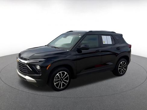 Used 2025 Chevrolet TrailBlazer LT image 8