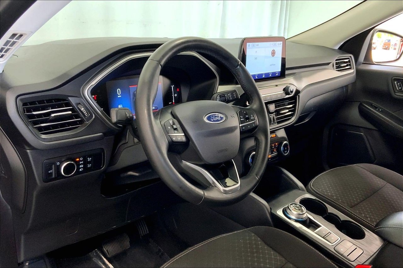 Used 2024 Ford Escape Active FWD image 13