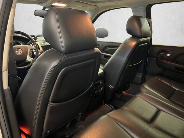 Used 2012 Cadillac Escalade EXT Luxury AWD/4WD image 18