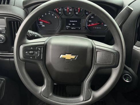 Used 2022 Chevrolet Silverado 1500 Custom RWD image 12