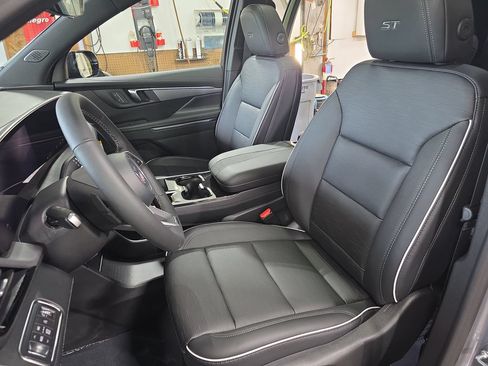 New 2026 Buick Enclave Sport Touring w/ Power Package AWD/4WD image 18