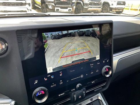 Used 2025 Lexus GX 550 w/ Cold Area Package AWD/4WD image 23