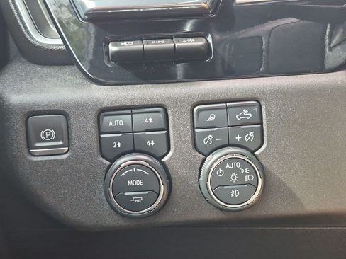 Certified 2024 Chevrolet Silverado 3500 High Country w/ High Country Premium Package AWD/4WD image 26