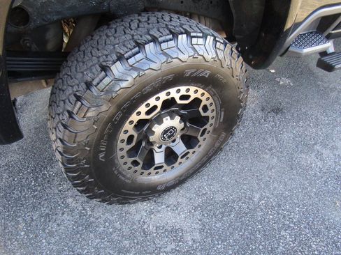 Used 2021 Chevrolet Silverado 2500 Custom w/ Custom Value Package image 43