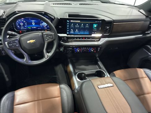Used 2025 Chevrolet Silverado 2500 High Country w/ High Country Premium Package AWD/4WD image 46