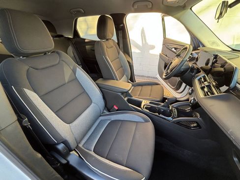 Used 2025 Chevrolet TrailBlazer LT image 36
