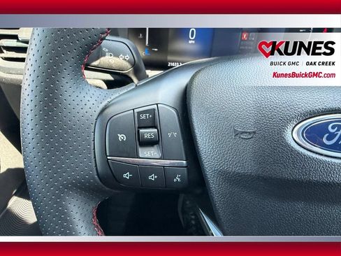 Used 2025 Ford Escape ST-Line AWD/4WD image 12
