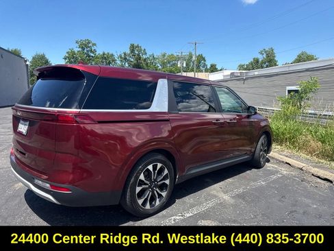 Used 2022 Kia Carnival EX FWD image 7