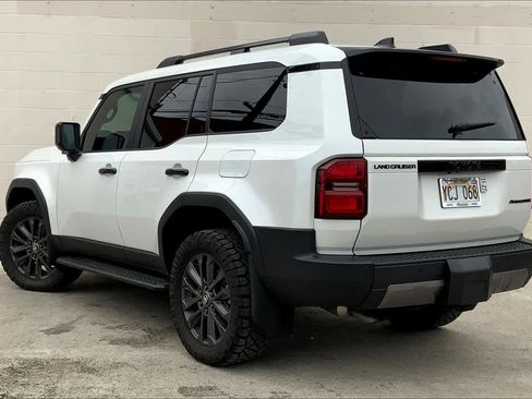 Used 2026 Toyota Land Cruiser image 5