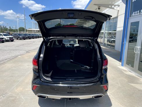 Used 2018 Hyundai Santa Fe Limited AWD/4WD image 9