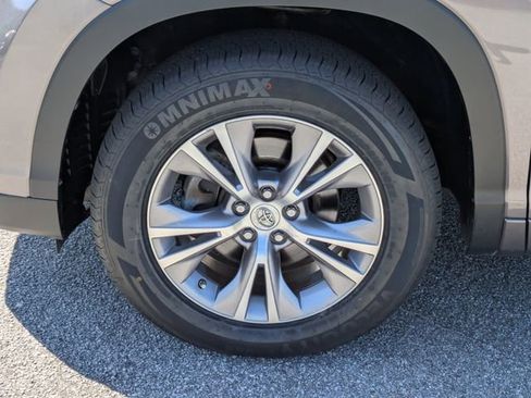 Used 2015 Toyota Highlander Plus image 15