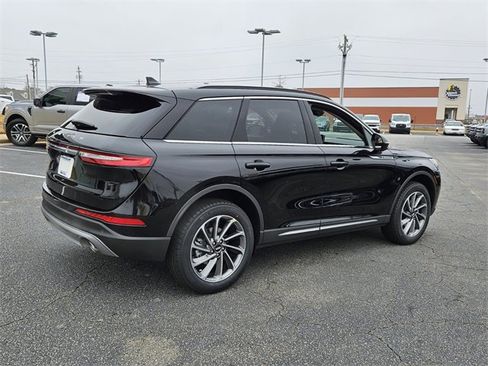 New 2025 Lincoln Corsair FWD w/ Equipment Group 101A image 13