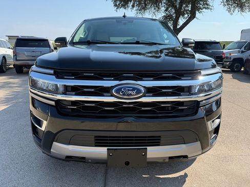 Used 2023 Ford Expedition Max Limited AWD/4WD image 2