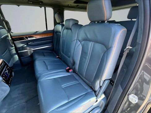 Used 2022 Jeep Grand Wagoneer Series II w/ Flexible Seating Group image 26