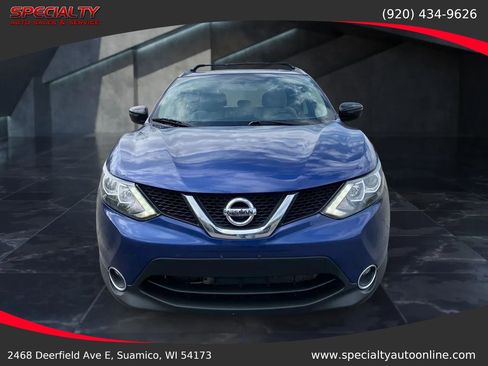 Used 2018 Nissan Rogue Sport SV w/ SV Technology Package AWD/4WD image 4