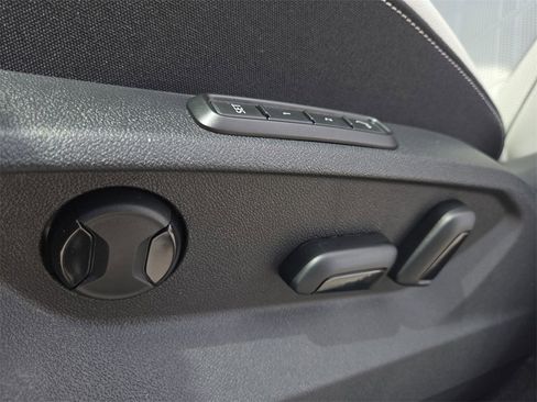 New 2025 Volkswagen Atlas Cross Sport SEL Premium R-Line image 19